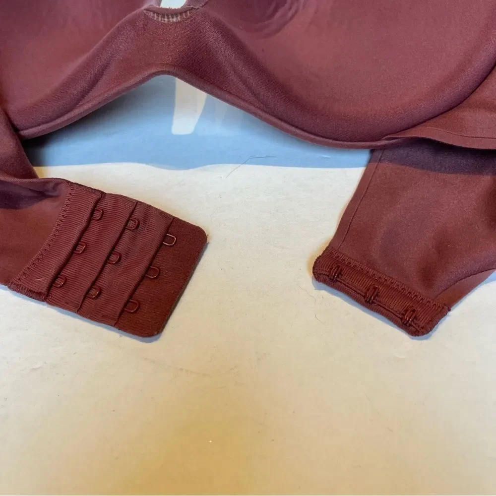 Ambrielle Light Burgundy Super Soft Plunge T-Shirt Bra Size 36C Underwire Padded